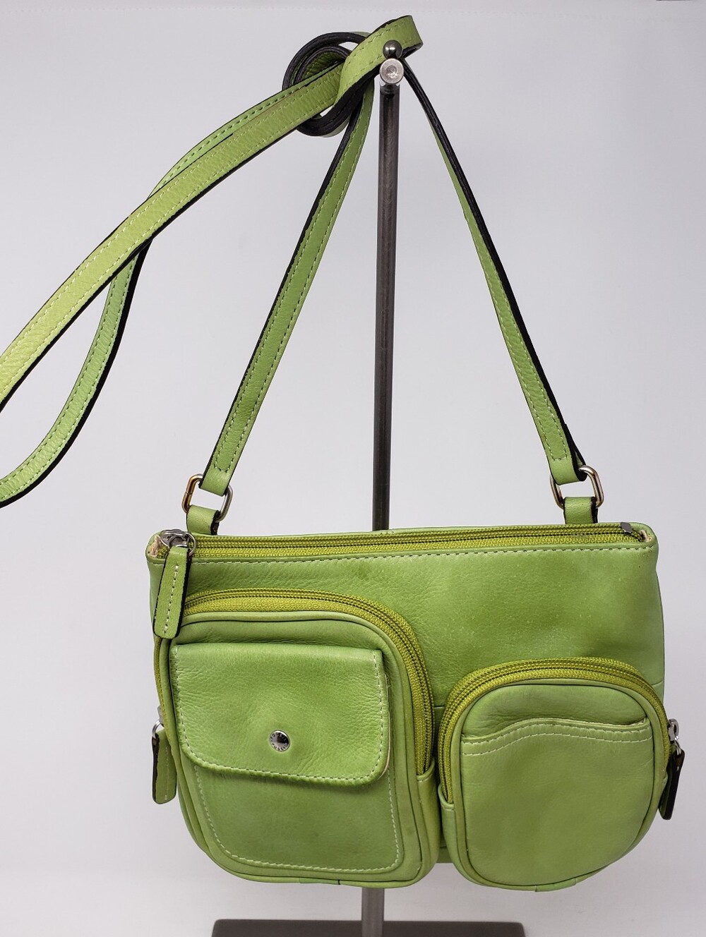 vintage Fossil green leather crossbody bag